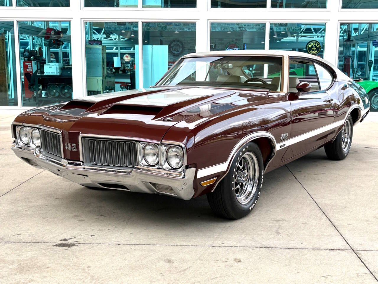 Oldsmobile-442-1970-Maroon-White