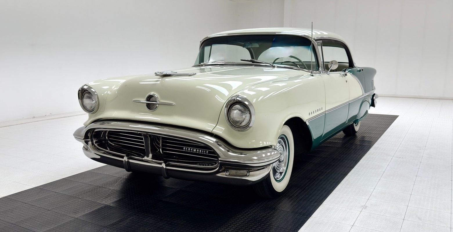 Oldsmobile 88 1956