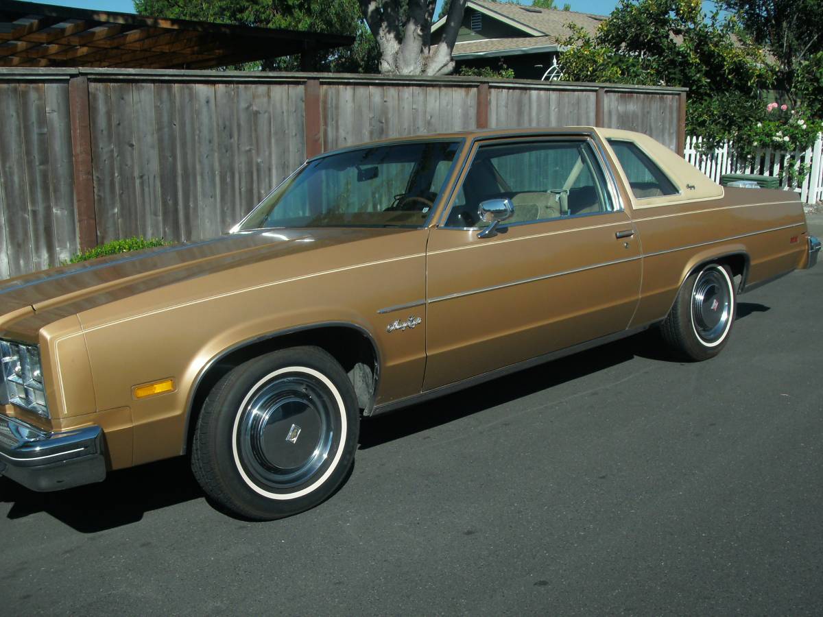 Oldsmobile-98-regency-1977