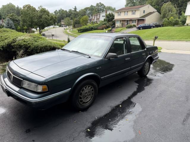 Oldsmobile-Ciera-1996