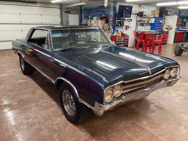 Oldsmobile-Cutlass-1965-Blue-Black