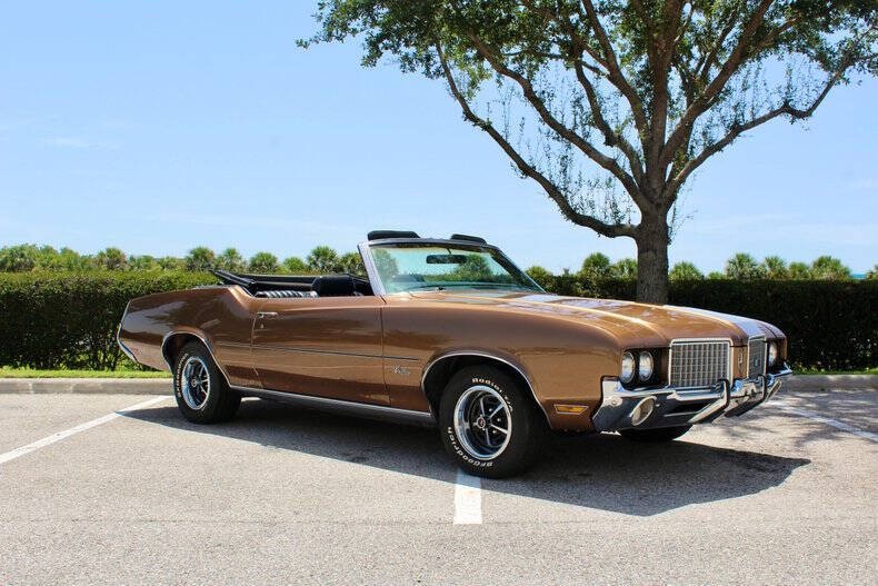 Oldsmobile-Cutlass-1972-Wagon-Black