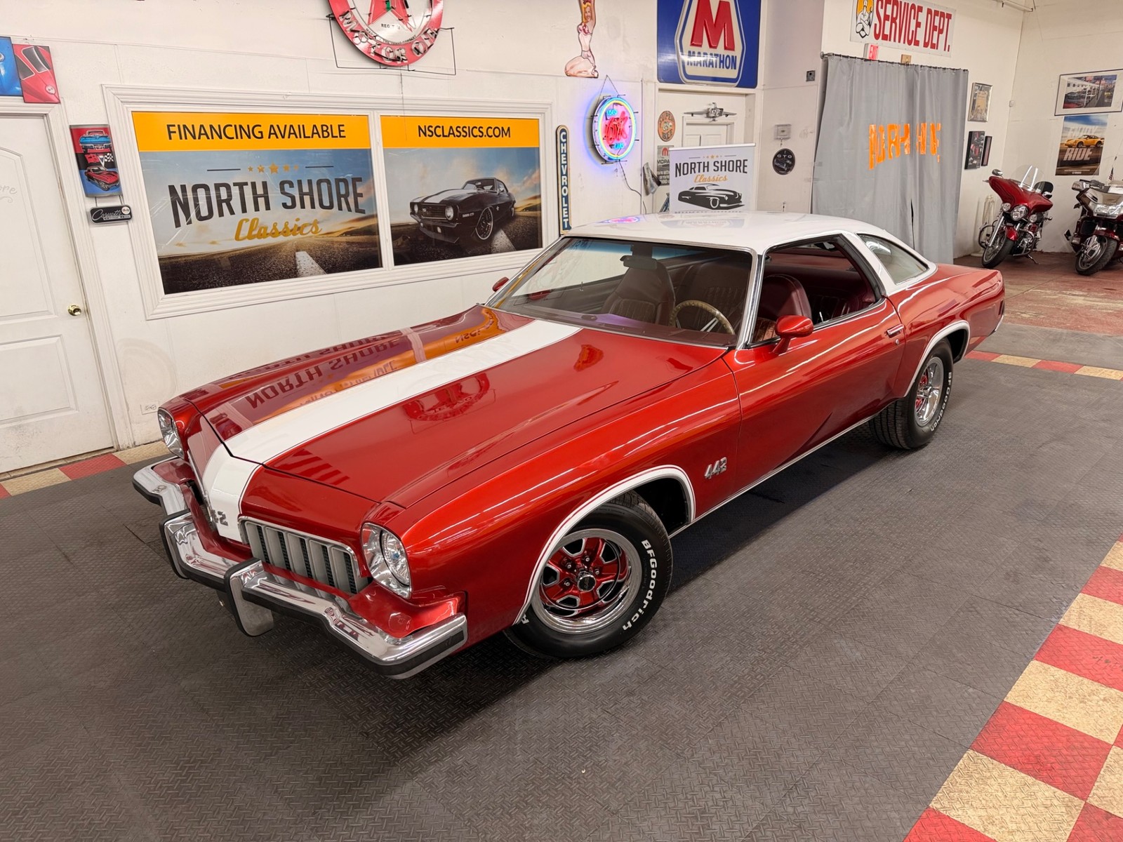 Oldsmobile-Cutlass-1973-2-Door-Red