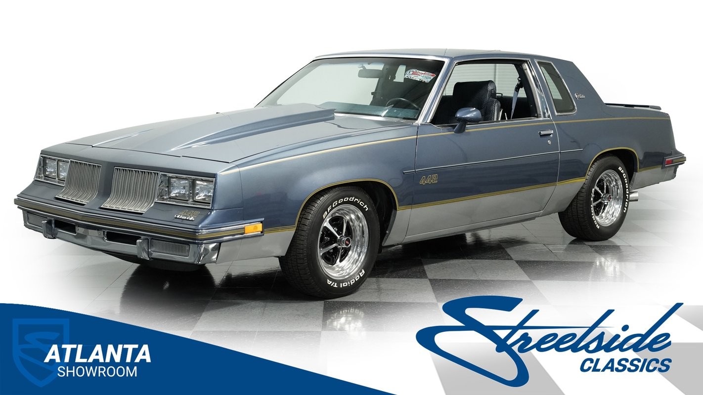 Oldsmobile-Cutlass-1984-Coupe-Blue Oldsmobile Cutlass 1984
