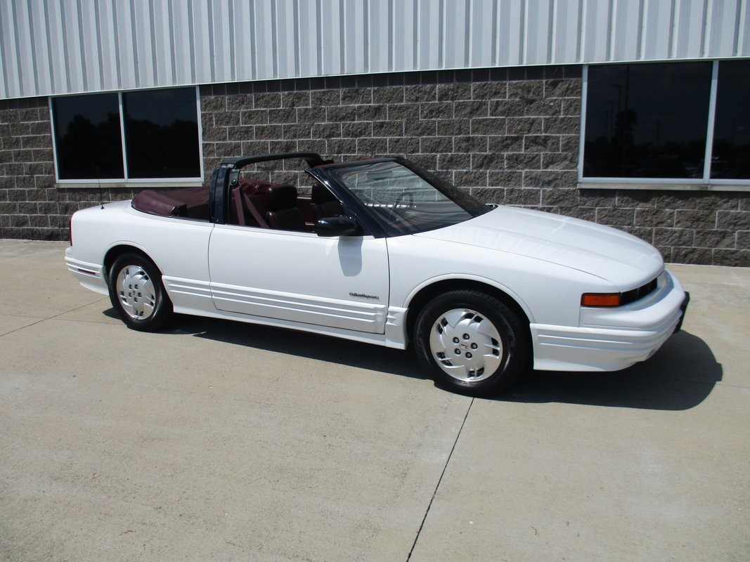 Oldsmobile-Cutlass-1993-Convertible-Burgandy-Leather