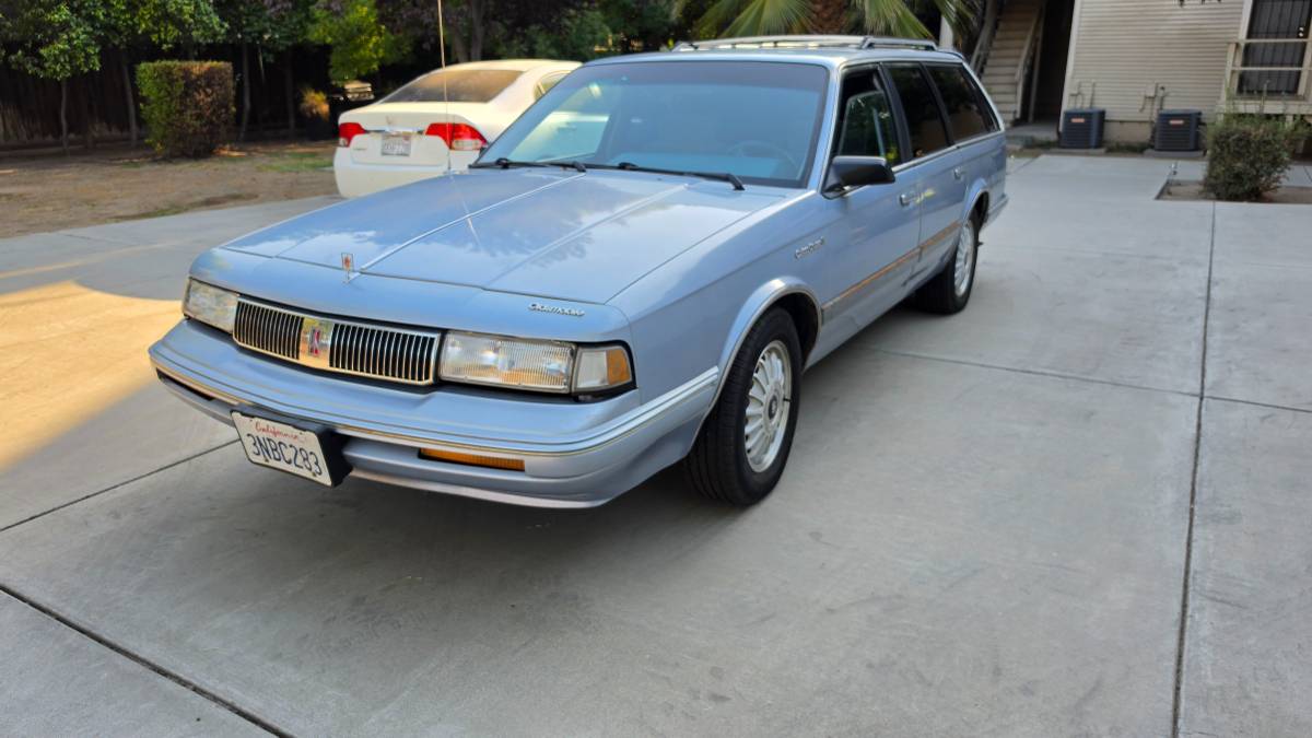Oldsmobile-Cutlass-1995-blue