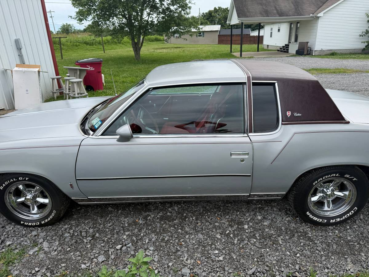Oldsmobile-Cutlass-calais-1978-grey
