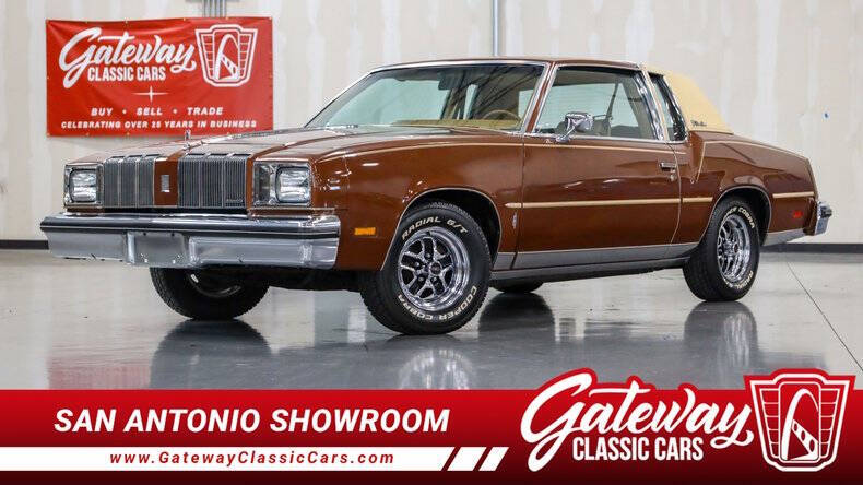 Oldsmobile-Cutlass-supreme-1978-Brown-Tan