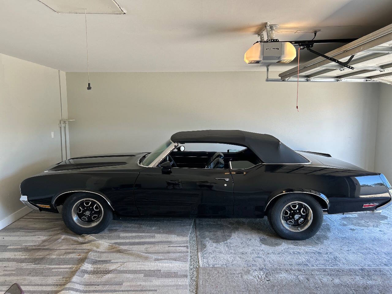 Oldsmobile-Cutlass-supreme-convertible-1970-Black-Black Oldsmobile-Cutlass-supreme-convertible-1970-Black-Black
