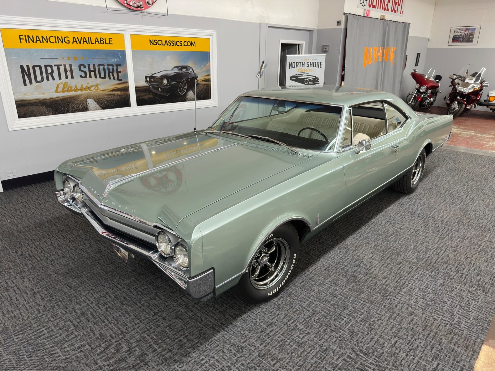 Oldsmobile-DYNAMIC-88-1965-2-DOOR-COUPE-WHITE