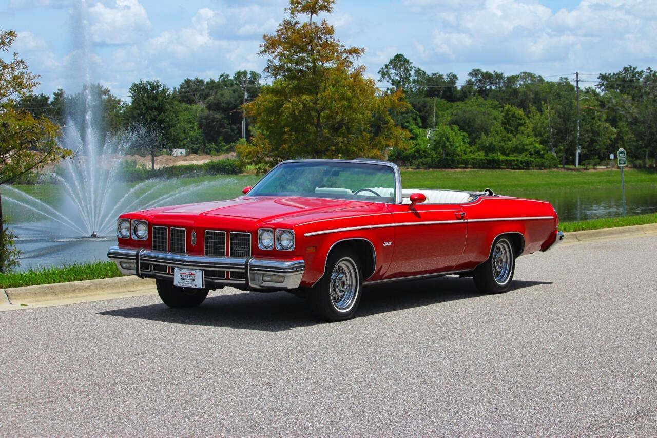 Oldsmobile-Delta-eighty-eight-royale-1975-Red-White