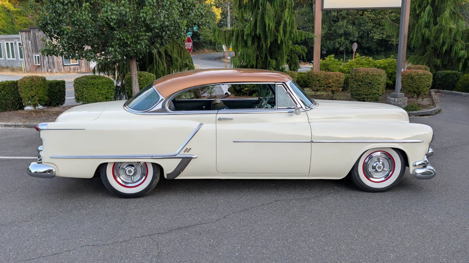 Oldsmobile-Eighty-Eight-1953-Coupe