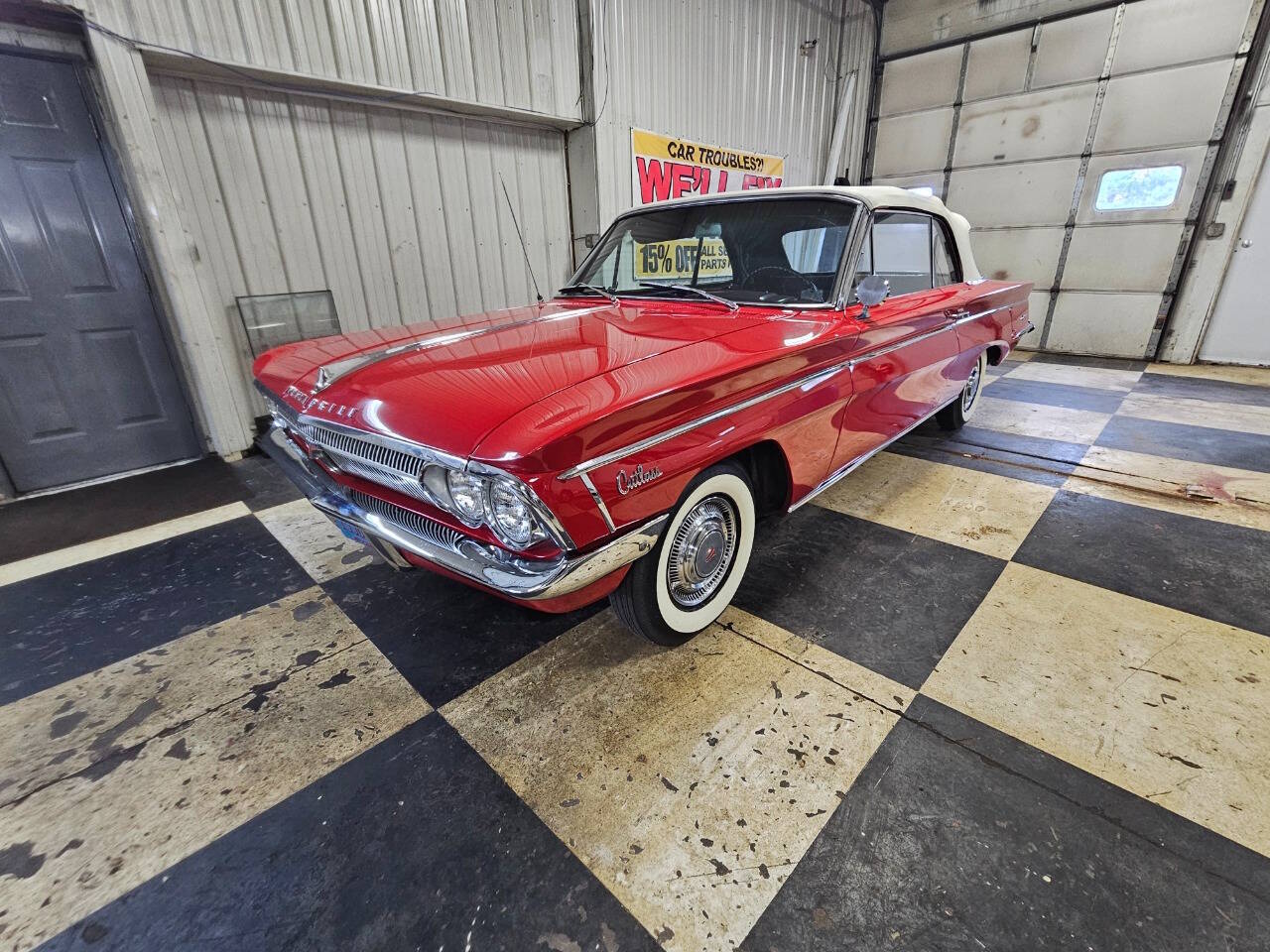 Oldsmobile-F-85-1962-Red-Red