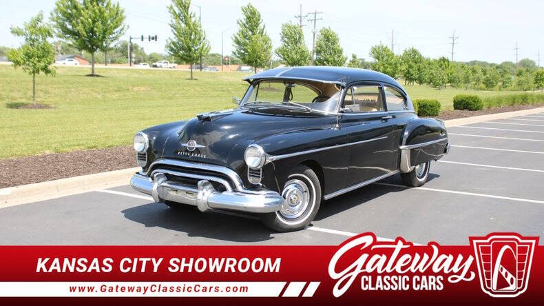 Oldsmobile-Futuramic-88-1950-Black-Golden-Tan