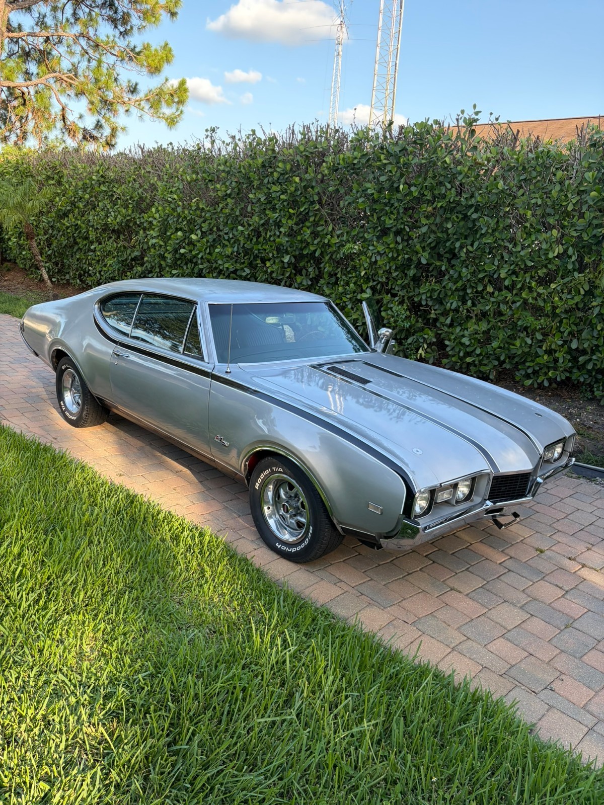 Oldsmobile-Hurst-Olds-442-1968-Coupe-Black