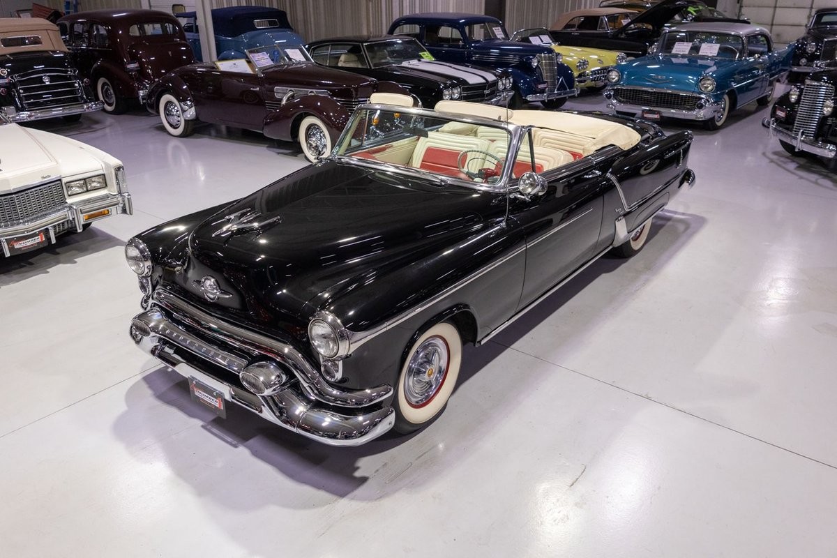 Oldsmobile-Ninety-Eight-1953-Convertible-Red-White