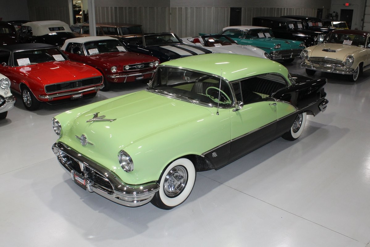 Oldsmobile-Super-88-1956-Hardtop-Lime-GreenBlack-Two-Tone