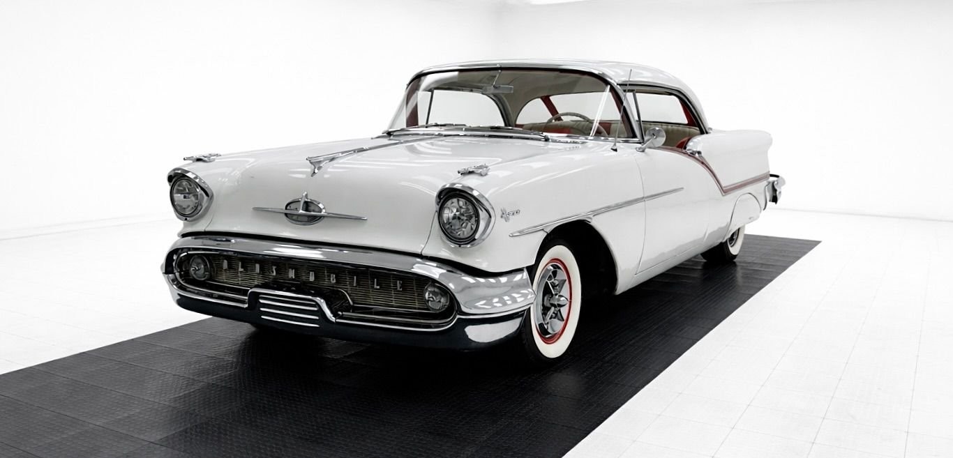Oldsmobile Super 88 1957