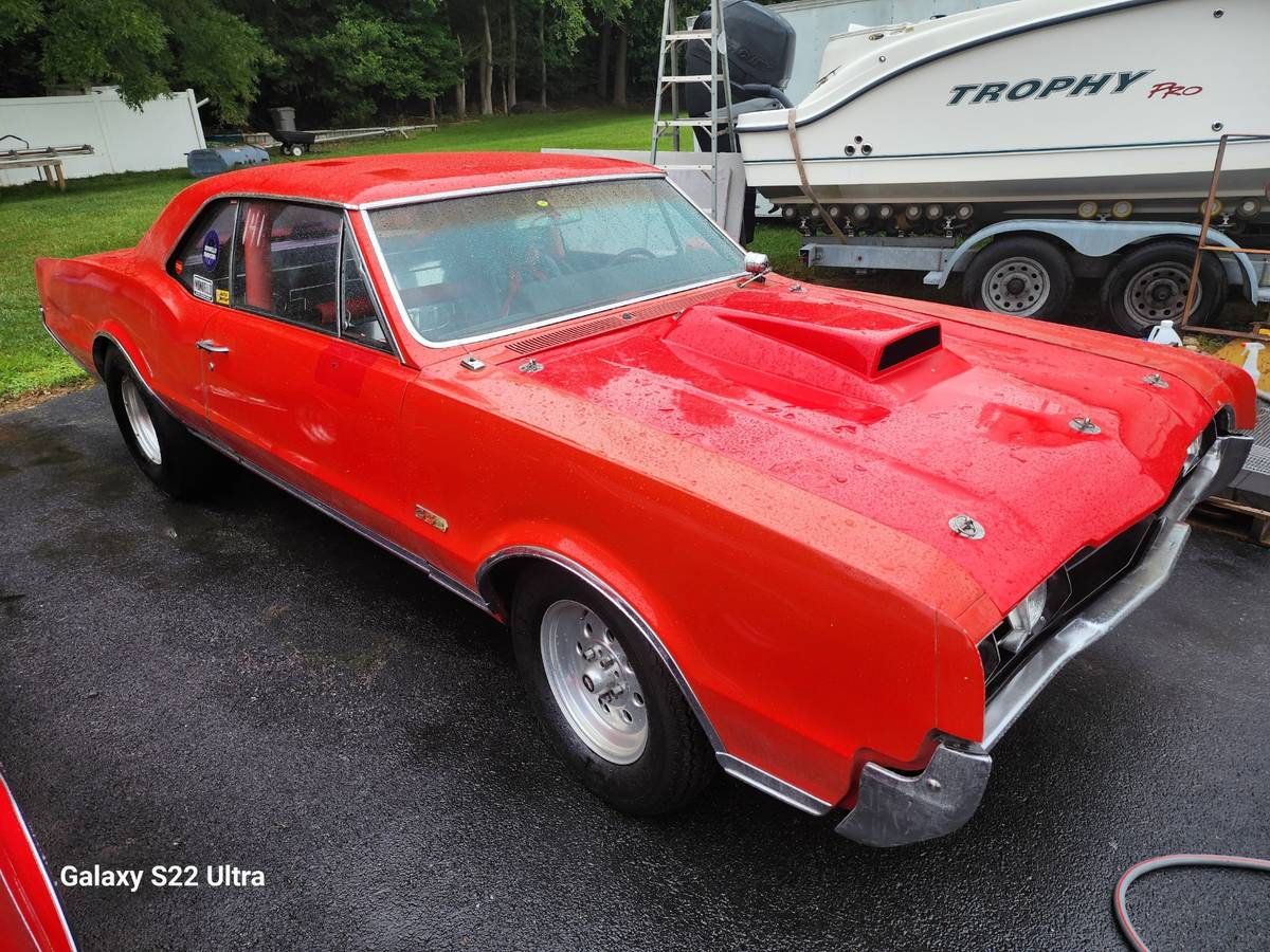 Oldsmoblie-442-1967-red