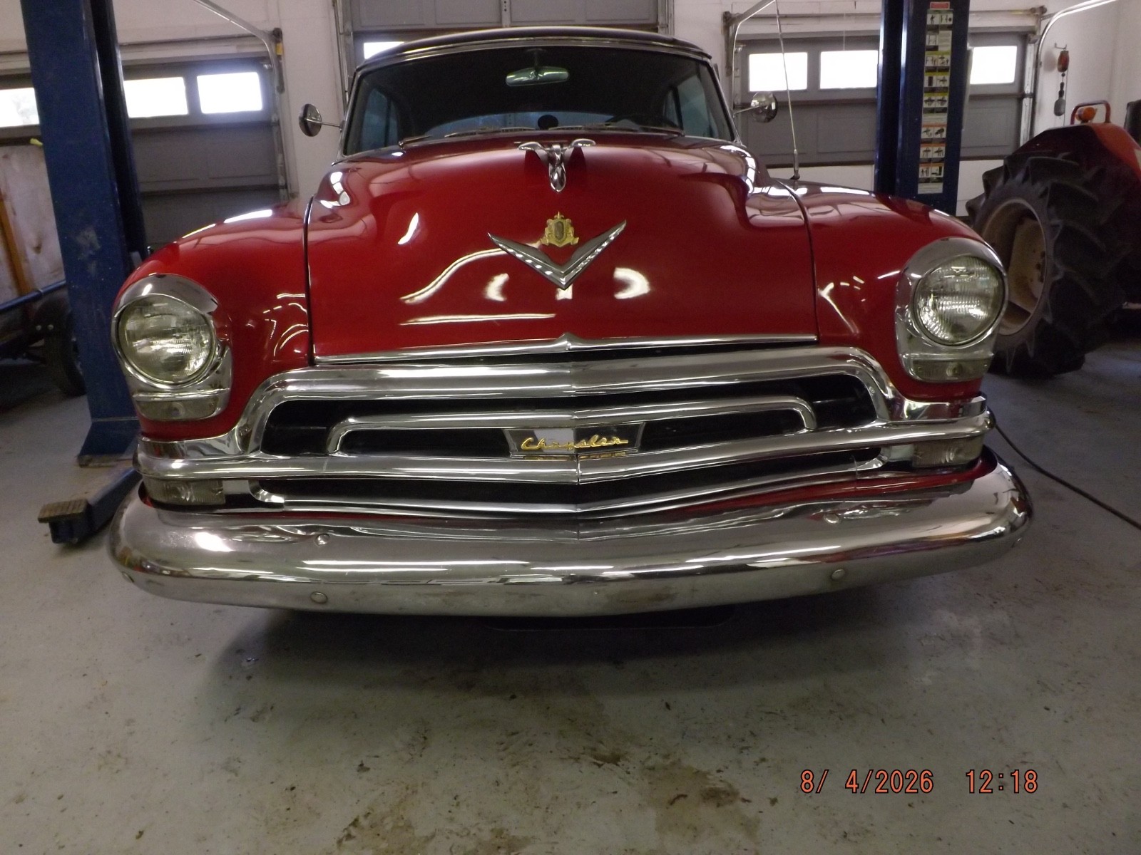 Other-Makes-New-Yorker-Deluxe-Newport-1954-hardtop-red-and-black