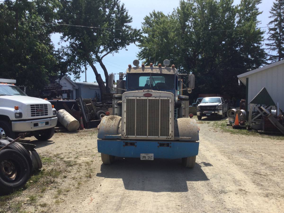 Peterbilt-359-1979-blue