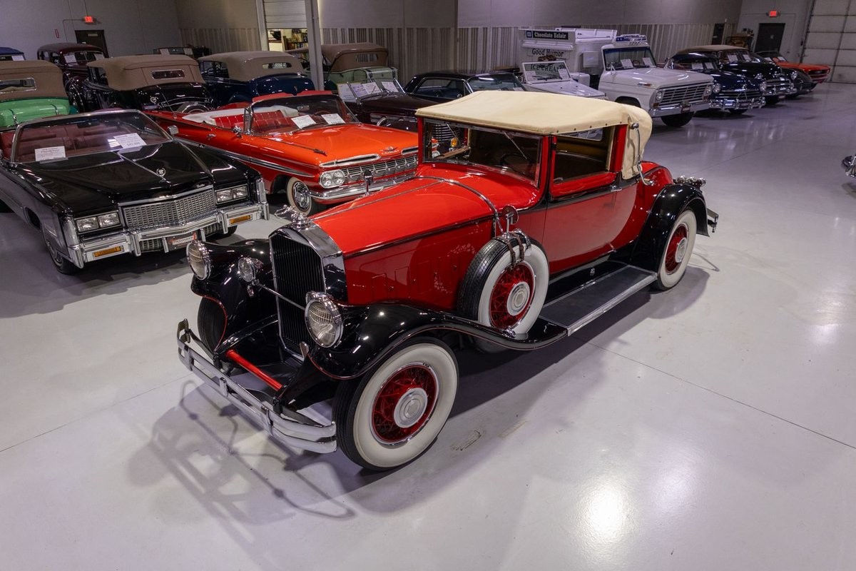Pierce-Arrow 1930
