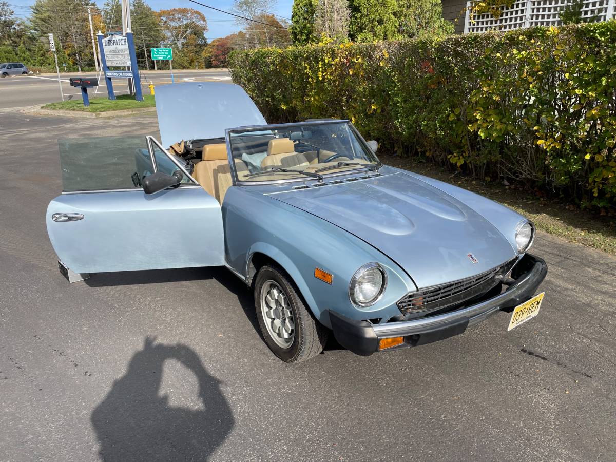Pininfarina-Spider-1985-blue Pininfarina-Spider-1985-blue