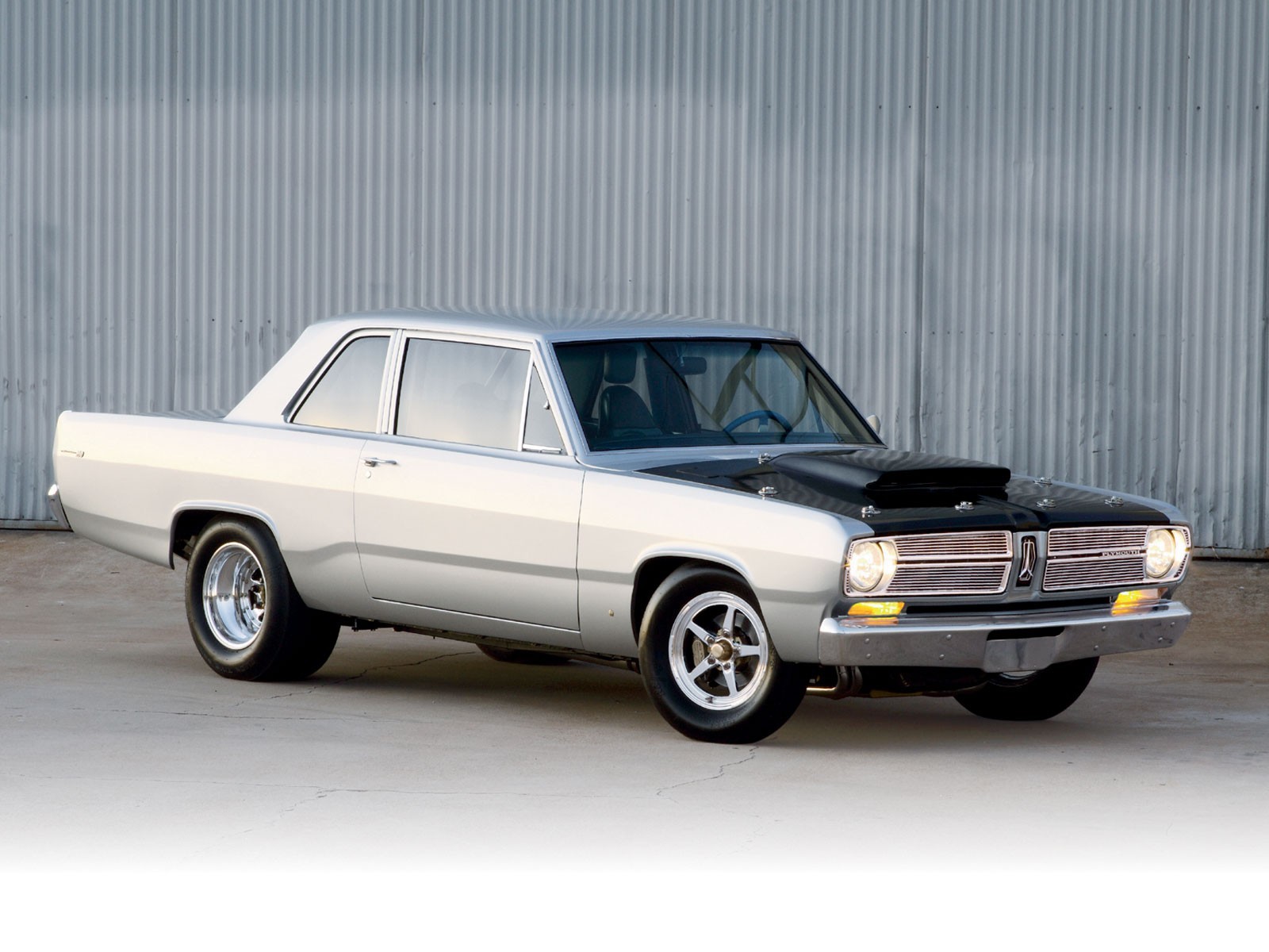 Plymouth-100-1967-Sedan