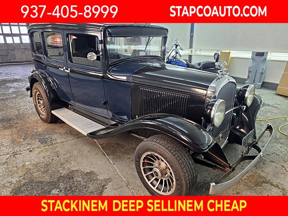 Plymouth-4dr-1931-blue