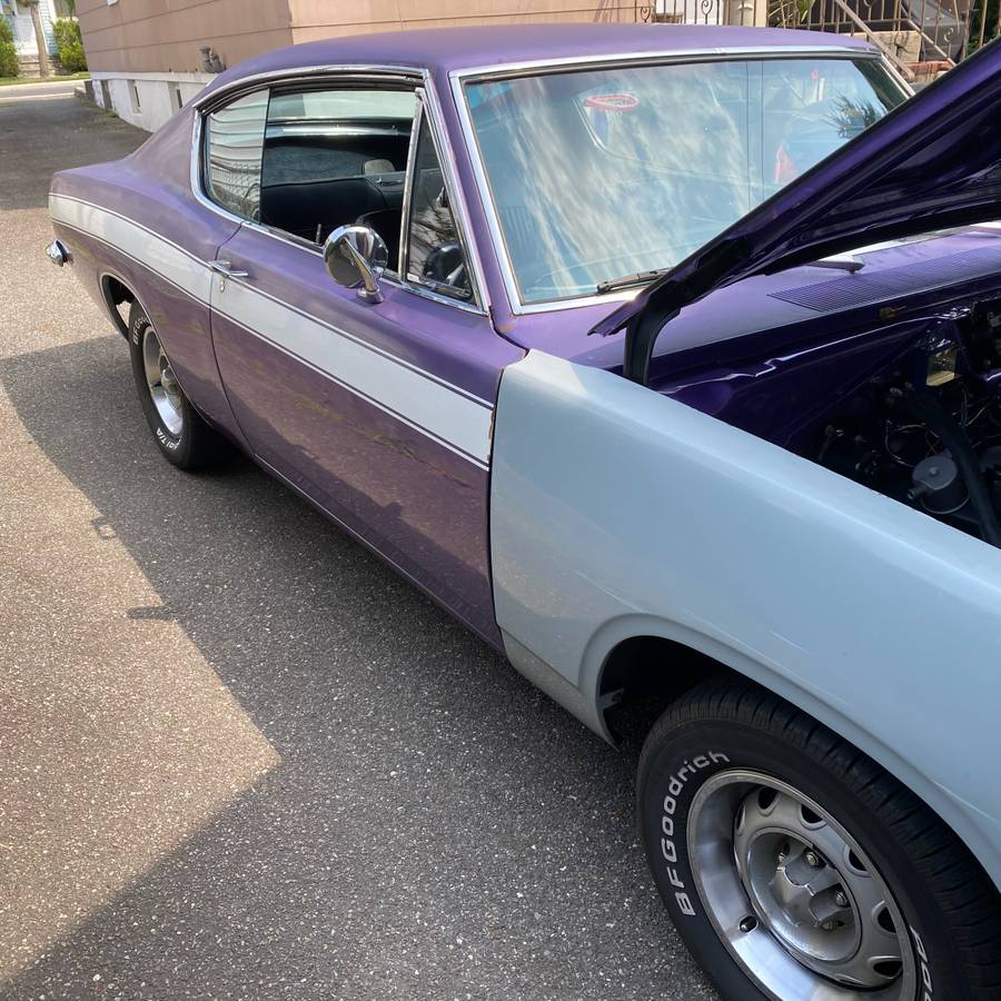 Plymouth-Barracuda-1969-purple