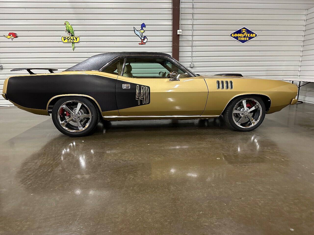 Plymouth-Cuda-1971-Gold-Tan Plymouth-Cuda-1971-Gold-Tan