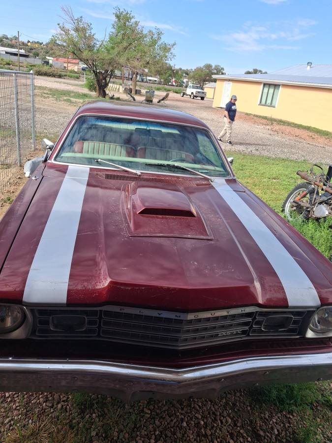 Plymouth-Duster-1975-custom