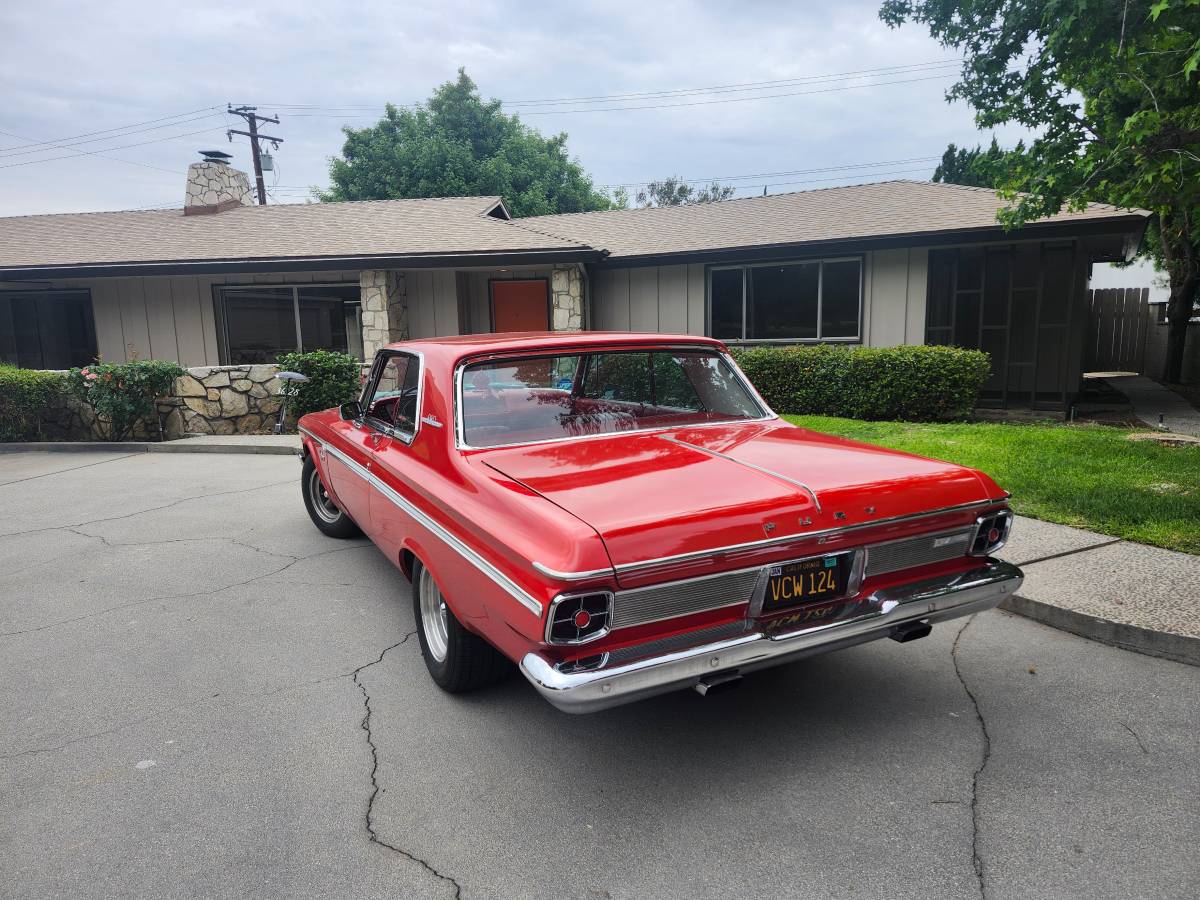 Plymouth-Fury-1963
