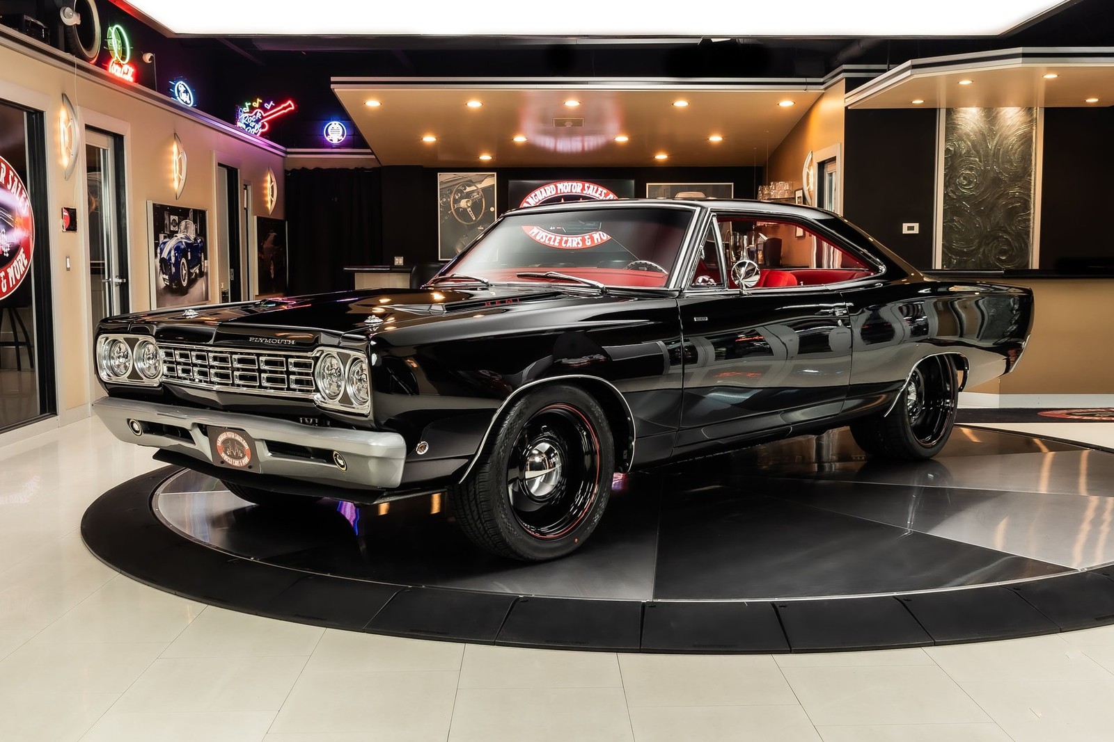 Plymouth-Road-Runner-1968-Coupe-Red