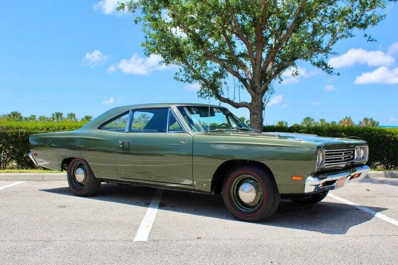 Plymouth-Road-Runner-1969-Coupe-Black