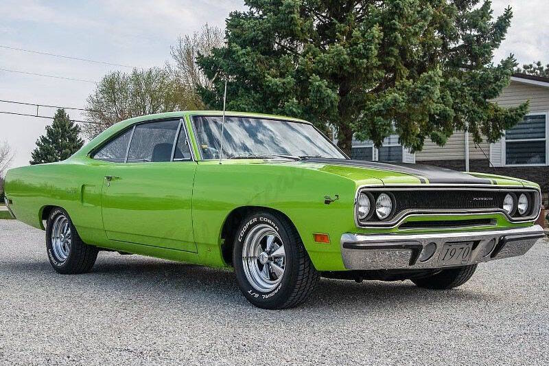Plymouth-Roadrunner-1970-Green-Green