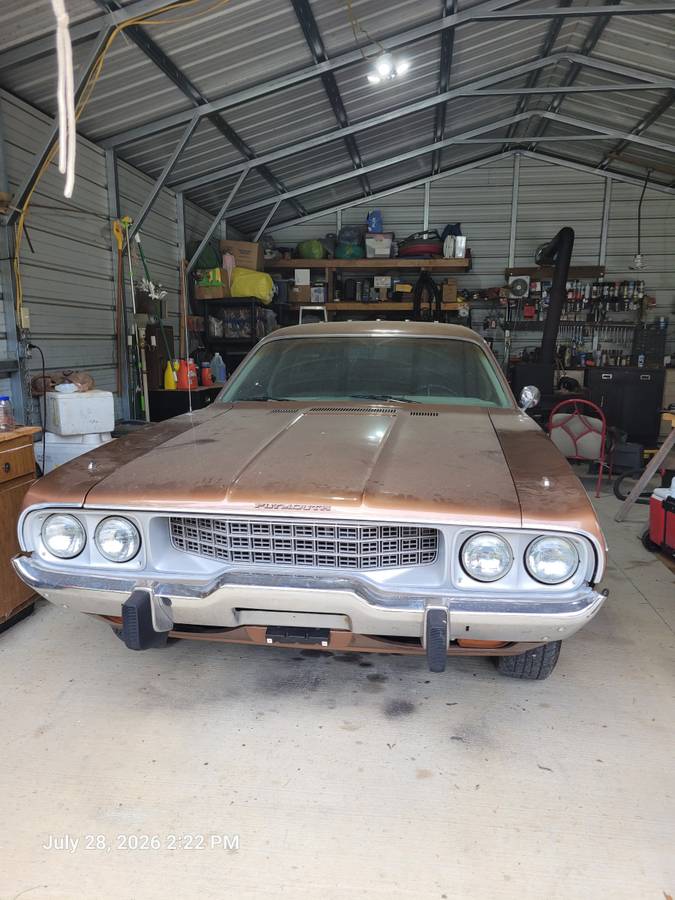 Plymouth-Satellite-1973-brown
