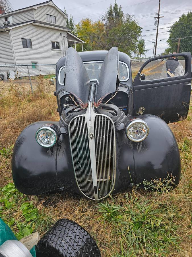 Plymouth-Tudor-hardtop-1937-black