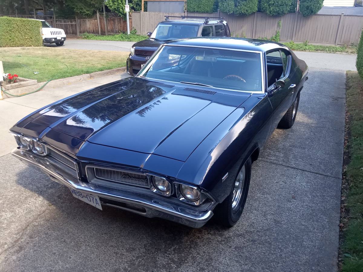 Pontiac-Beaumont-1969-Blue