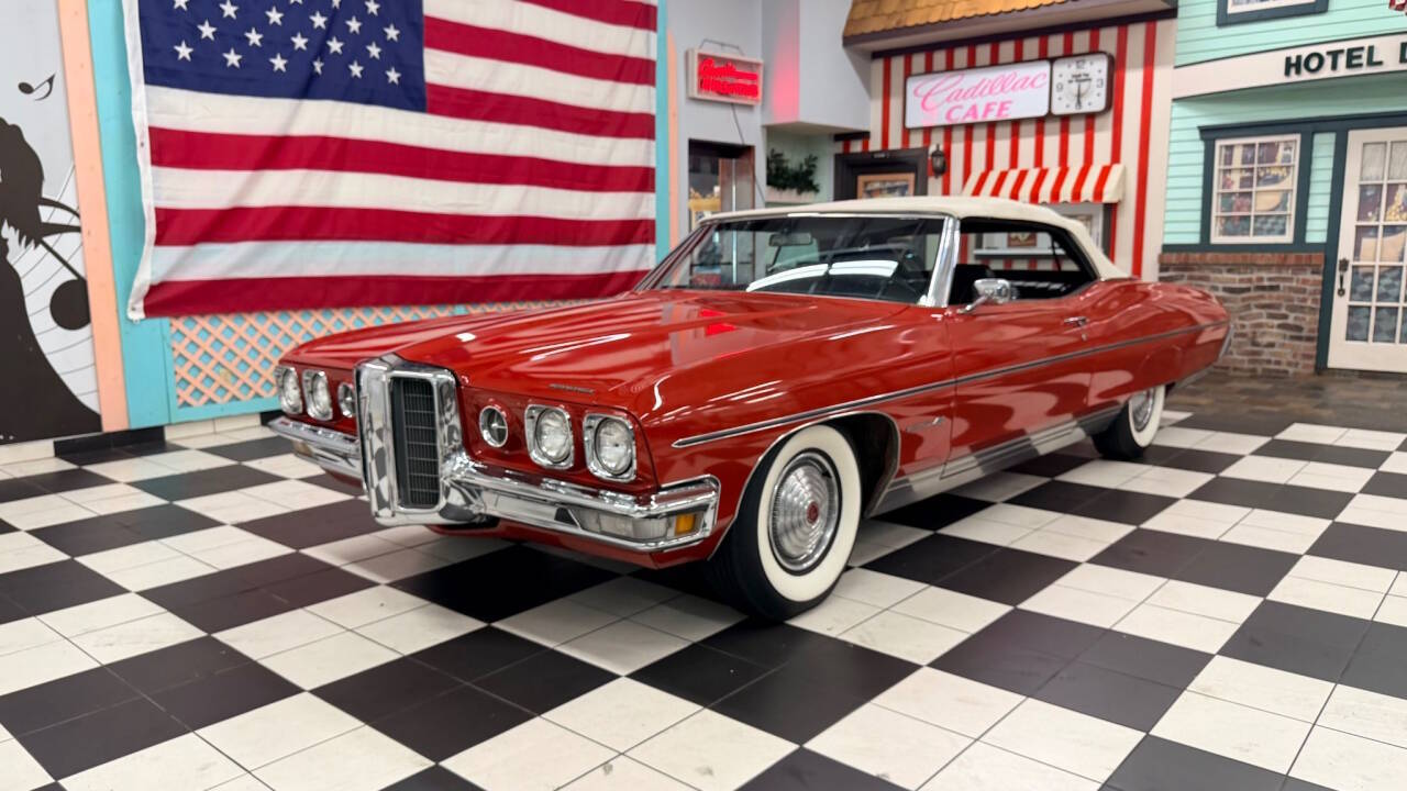 Pontiac-Bonneville-1970-Red-Black