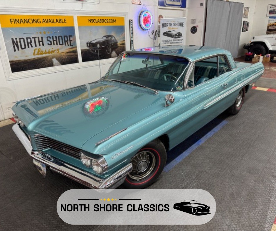 Pontiac-Catalina-1962-2-Door-Turquoise