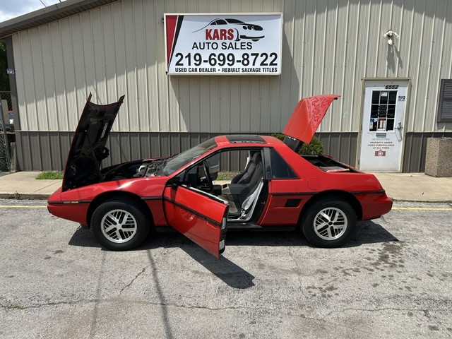 Pontiac Fiero 1984