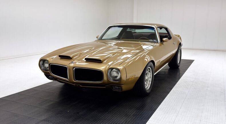 Pontiac-Firebird-1971-Anniversary-Gold-Dark-Saddle