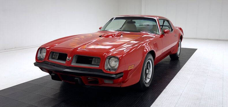 Pontiac-Firebird-1975-Buccaneer-Red-White