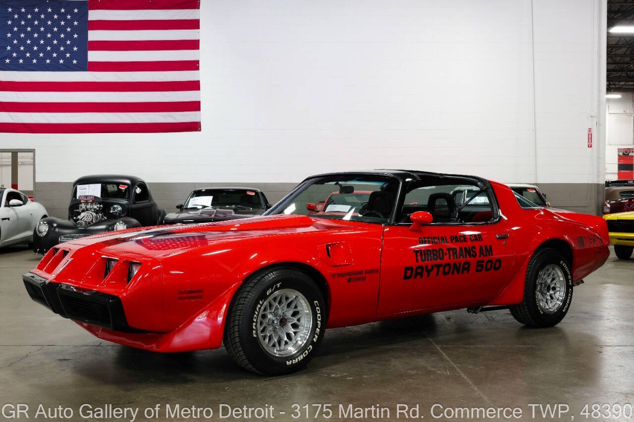 Pontiac-Firebird-1981-Red-Red