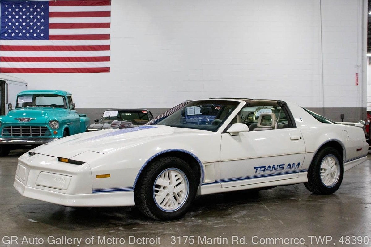Pontiac Firebird 1984