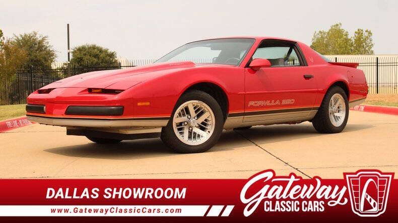Pontiac-Firebird-1988-Red-Grey-Cloth
