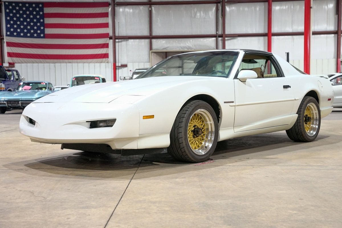 Pontiac-Firebird-1992-Coupe-Tan