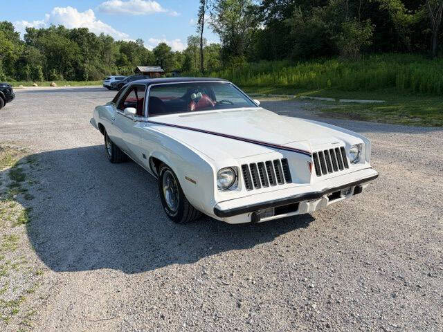 Pontiac-Grand-am-1974