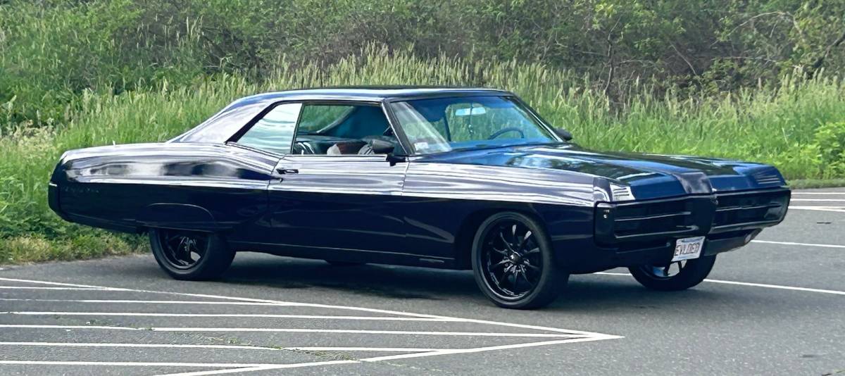 Pontiac-Grand-prix-1967-blue